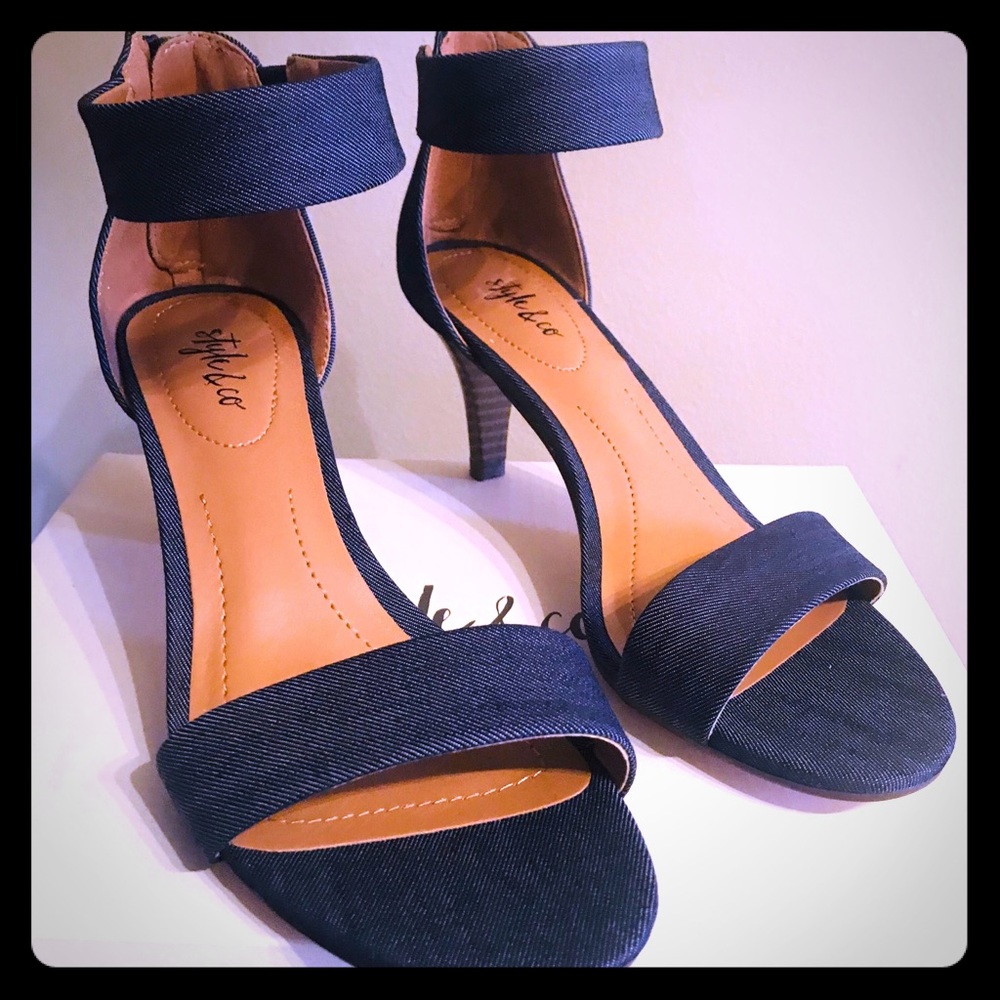 New Style&Co. Paycee Denim Women’s Medium Sandals